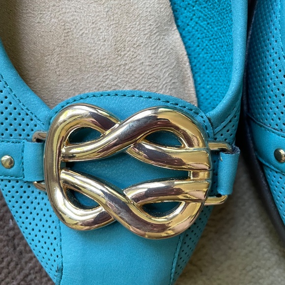 PRICE DROP! AEROSOLES A2 Ballet Flats - Blue with Gold Buckle - Size 9M - Picture 4 of 14